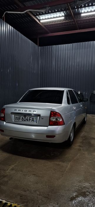 Lada priora 2008