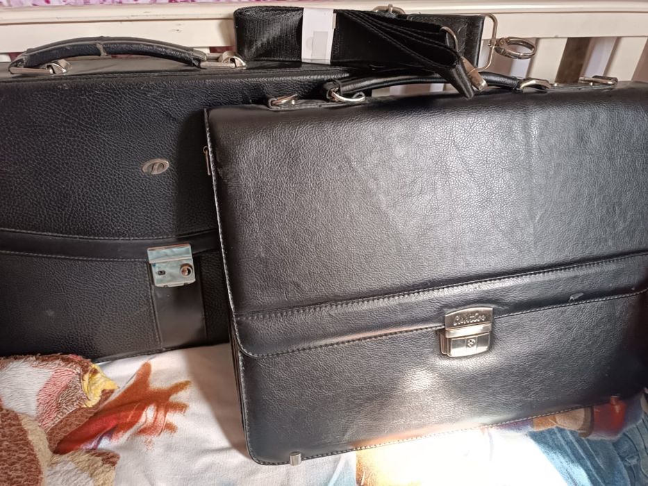 Продается кожаная папка