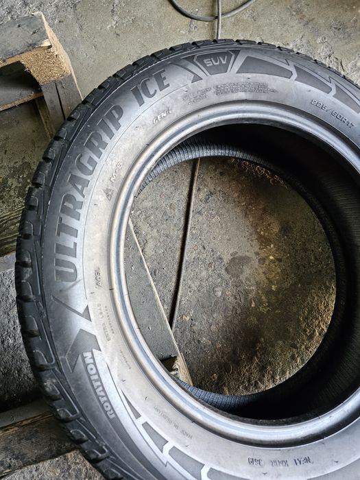 2 anvelope iarna 225 60 17 Goodyear 2019