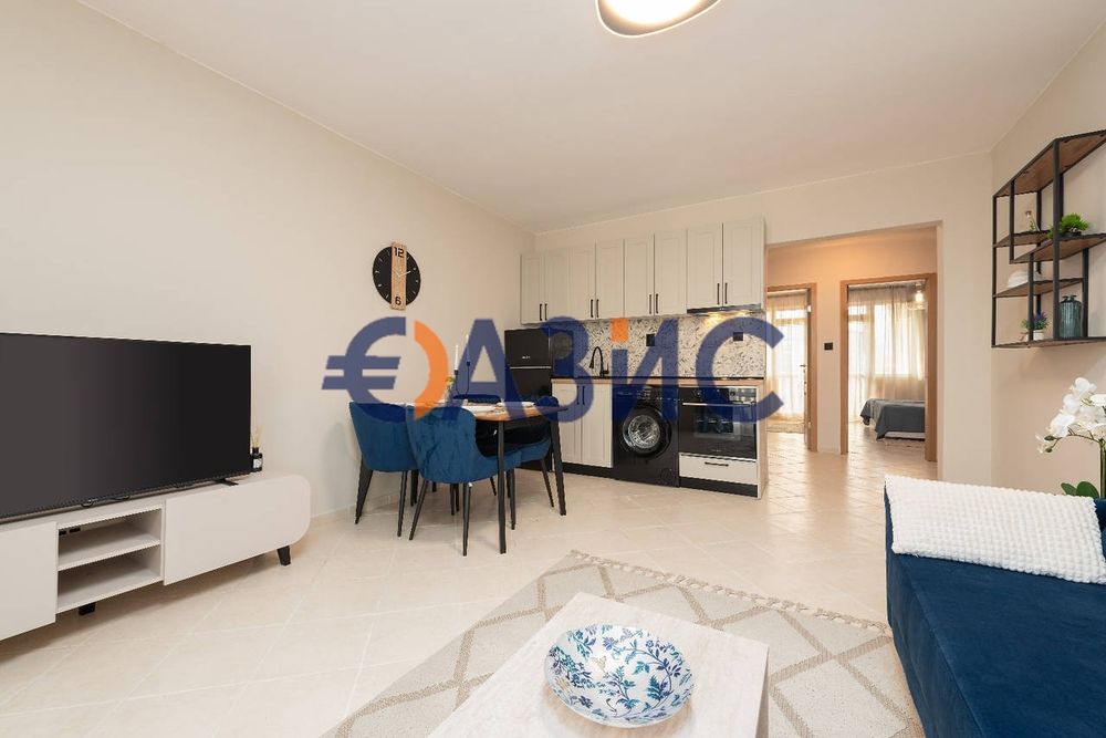 Продава се Тристаен апартамент в к.к. Слънчев бряг - 75 кв.м за 679 €/кв.м - Снимка #5