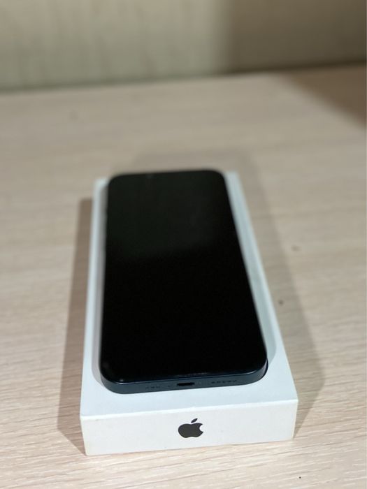 iPhone 13 б/у без гарантии
