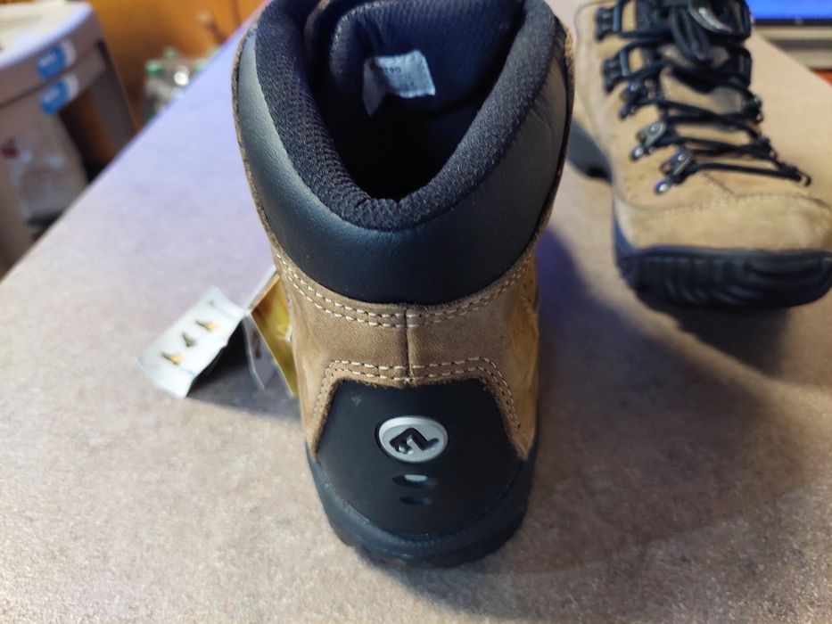 Продавам  шпайкове Shimano  SH-MT91  Alpencross