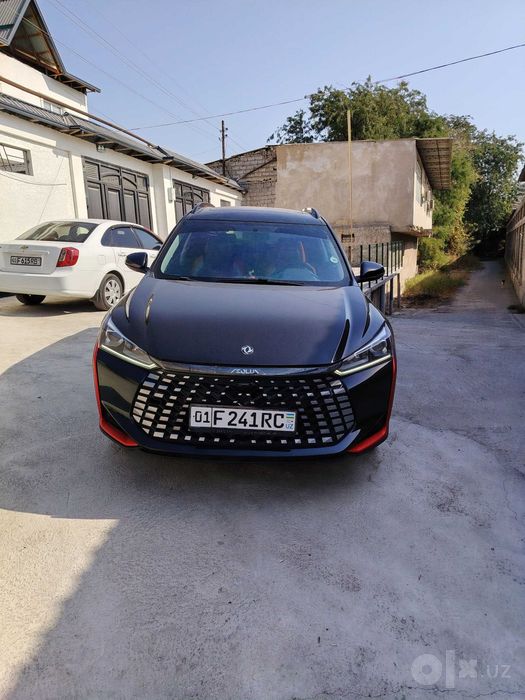 Dongfeng Shain GS yengil avtomashina sotiladi