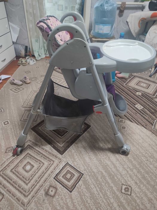 Стул для кормления