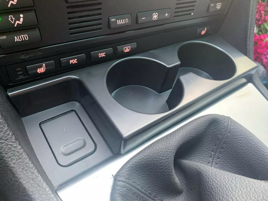 Подстаканник на BMW E39 БМВ Е39