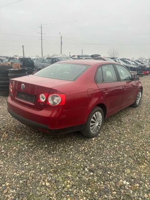 Dezmembrez,VW Jetta cutie manuala 5T 1.9 tdi tip BXE,An 2008