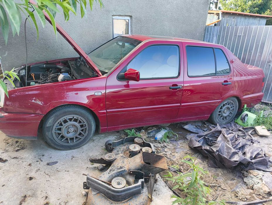 VOLKSWAGEN Vento 1997