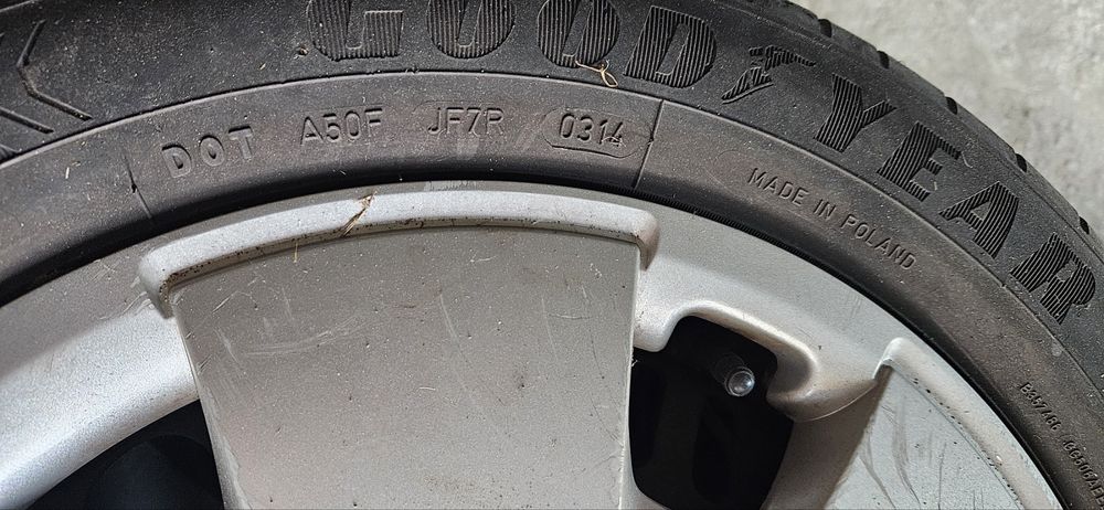 Гуми 205/55 - 16 Good year