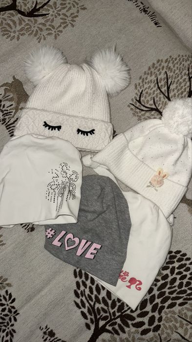 Шапочки на девочку 3-4 года