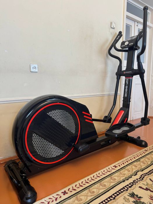 Эллиптический тренажер профессиональный