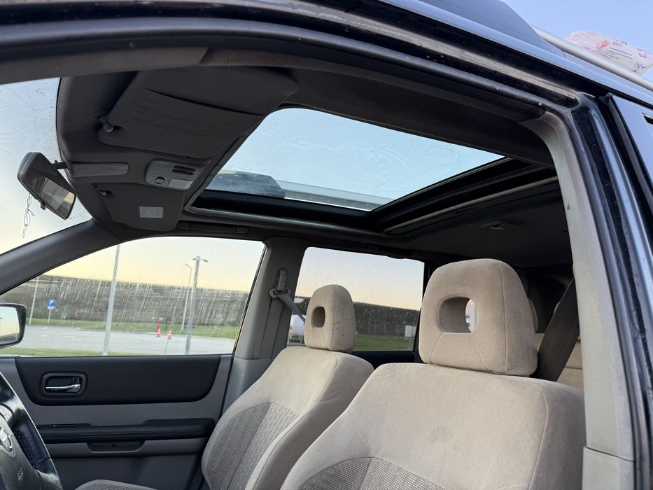 Nissan X Trail 2.2 diesel manual 4X4 la buton