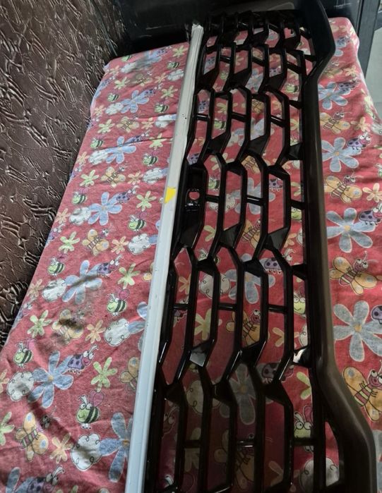 Решетка радиатора Kia Sorento