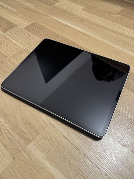 iPad Pro 12.9” M1 (Gen 5) + Magic Keyboard + Apple Pencil 2