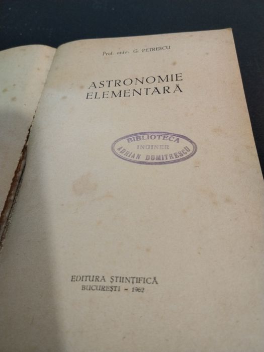 G. Petrescu, „Astronomie elementară”.