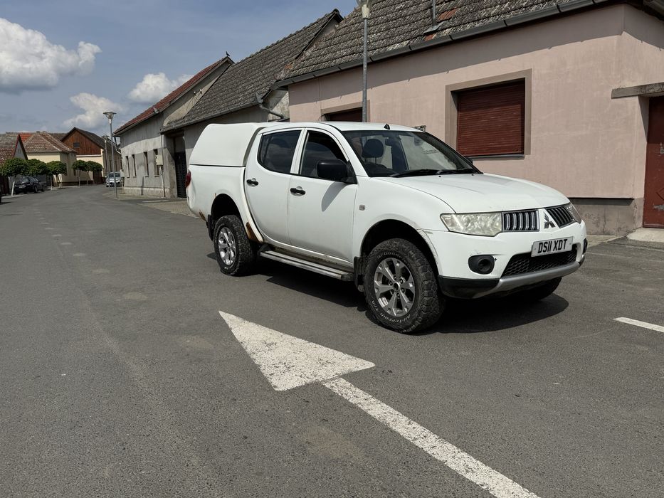 Mitsubishi l200 Warrior 2.5Di eu5