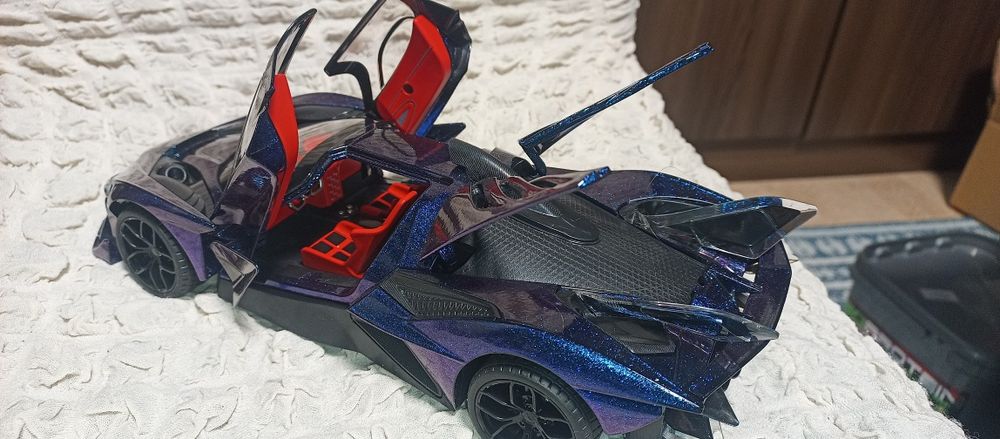 Метална кола Apollo Evo - 2021 г. Мащаб 1:18,