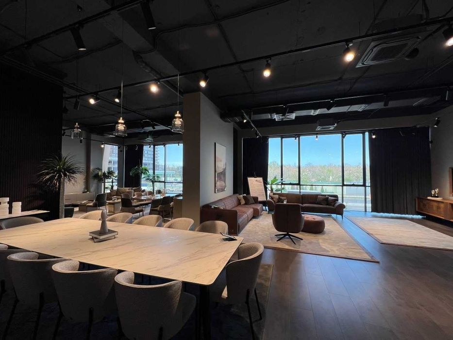 1 линия | 556 м² | Business Park | высокий трафик Махтумкули