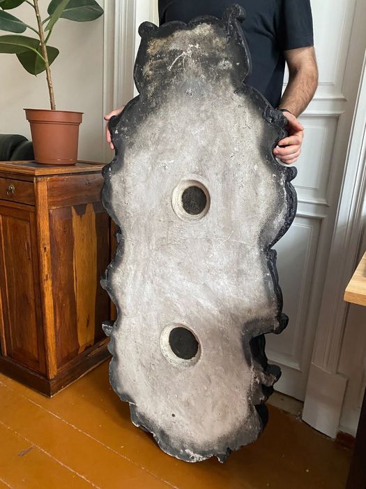 Зеркало в гипсовой раме