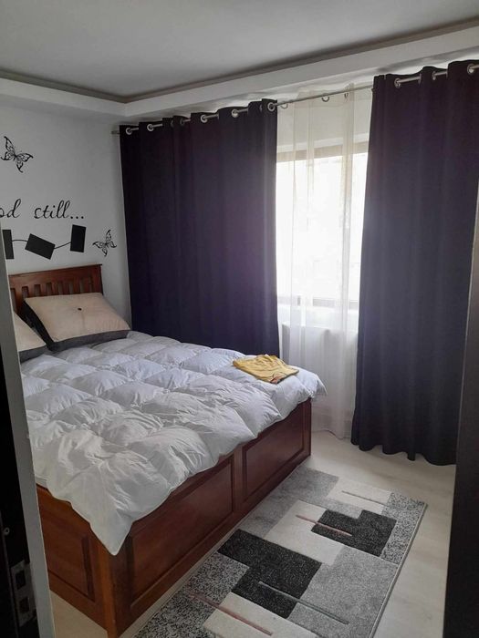 Închiriez apartament cu 3 camere in Dorobanți 1