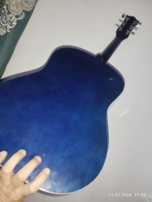 Gitara satiladi 38 lik