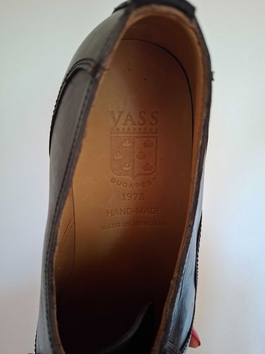 Pantofi tip Norweger, Vass shoes Budapest