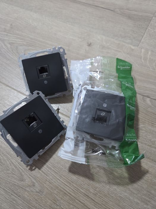 Розетка за интернет SCHNEIDER Sedna