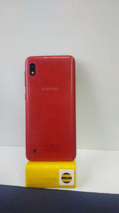 Самсунг А10///////////