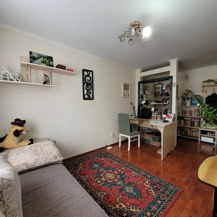 Продам 2 комн.район 1000 мелочей!