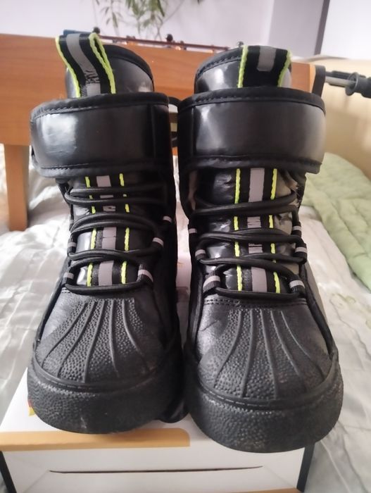 Зимние ботинки детские