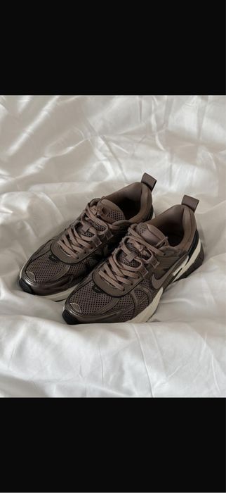 Кроссовки nike новые.