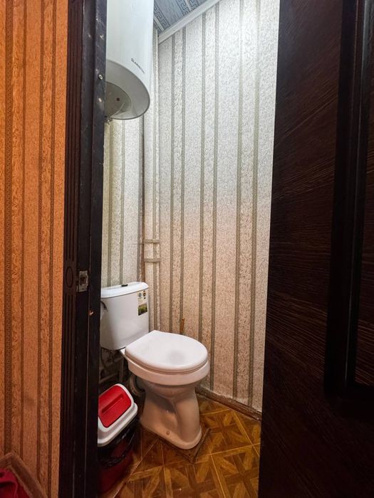 Срочно продаеться в чирчике 8 микрарайон