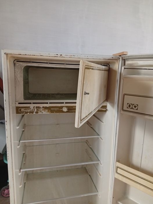 Продам холодильник
