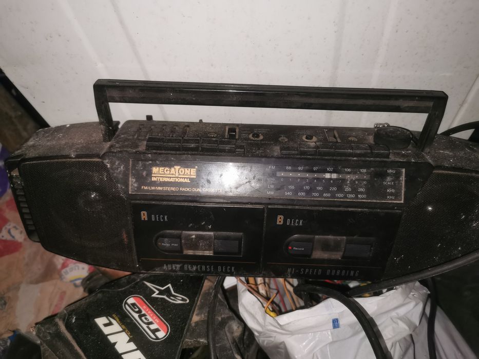 Radio retro Megatone International FM/LW/MW, stereo cu dublu deck case