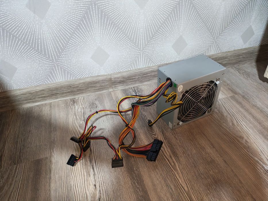 Захранване за Компютър Power Box (Модел: ATX-550W)