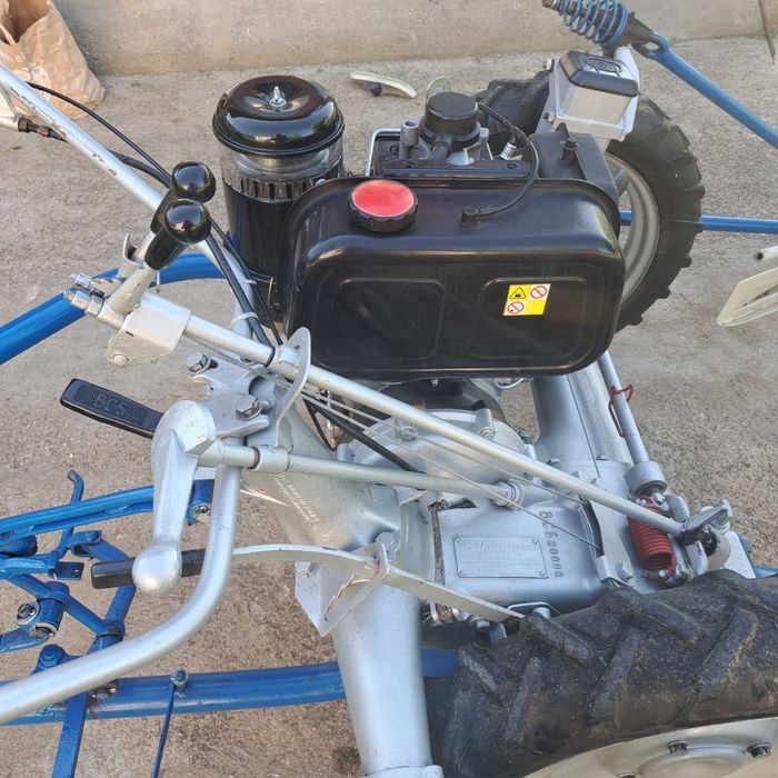 Продава се Косачка