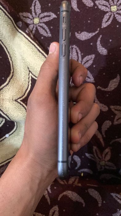 Продаю Iphone 11