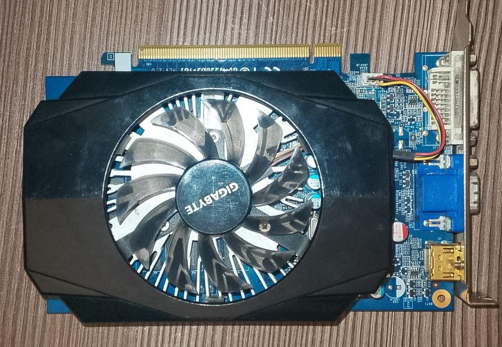 [[комплектующие для ПК]]