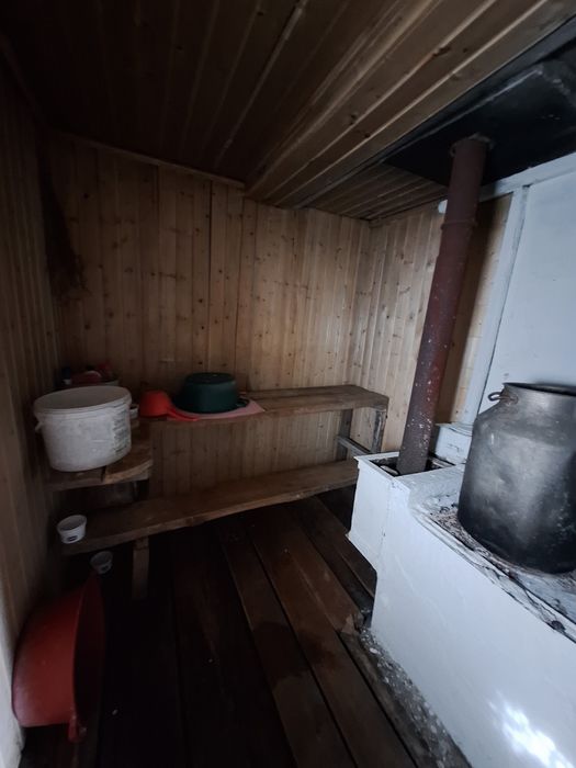 Продам дом район бензостроя.