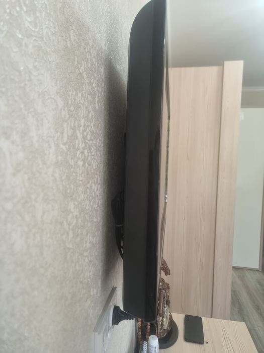 продам телевизор Samsung вместе с ТВ приставкой