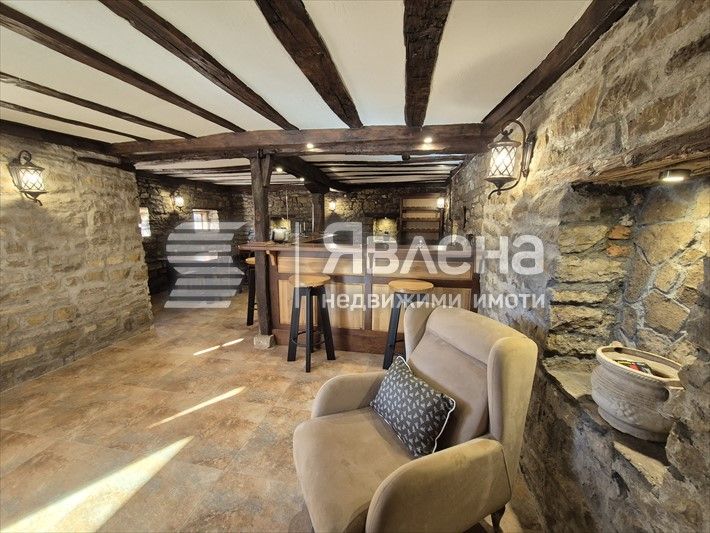 Продава се Къща в с. Дичин, Област Велико Търново - 187 кв.м за 1177 €/кв.м - Снимка #2