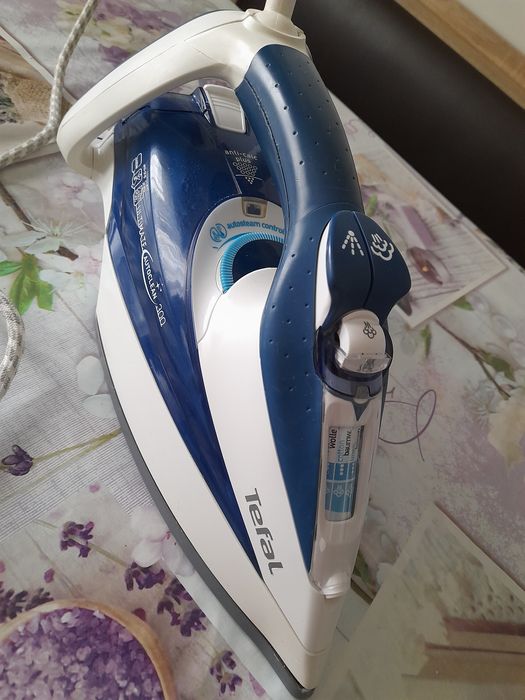 Fier de calcat cu abur Tefal si Rohnson
