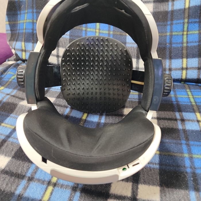 Массажёр для головы.