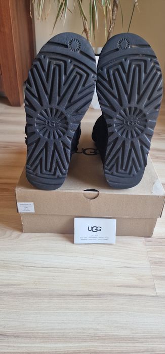 Ugg Valentina, originale, cu swarovski, 37, negre