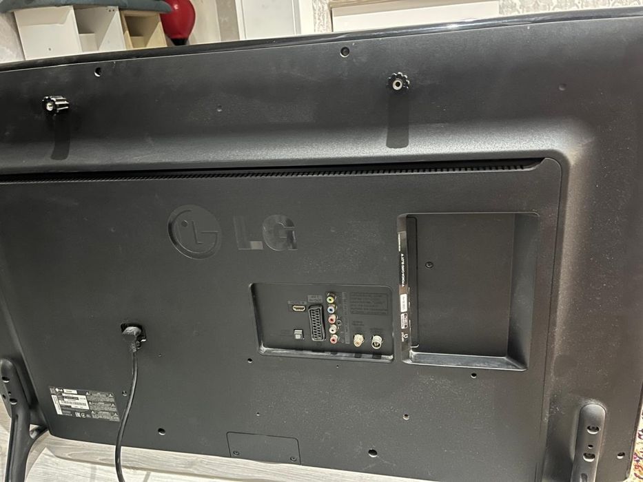 Продам 3D тв LG в хорошем состоянии.