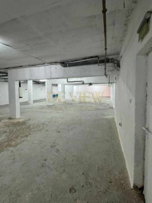 Предлагаме за продажба  паркоместа в района  на Колкозен пазар