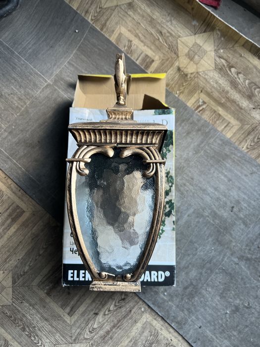 Уличный светильник