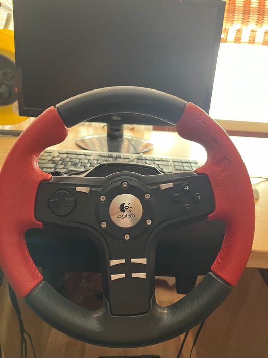 Компьютер руль с педали