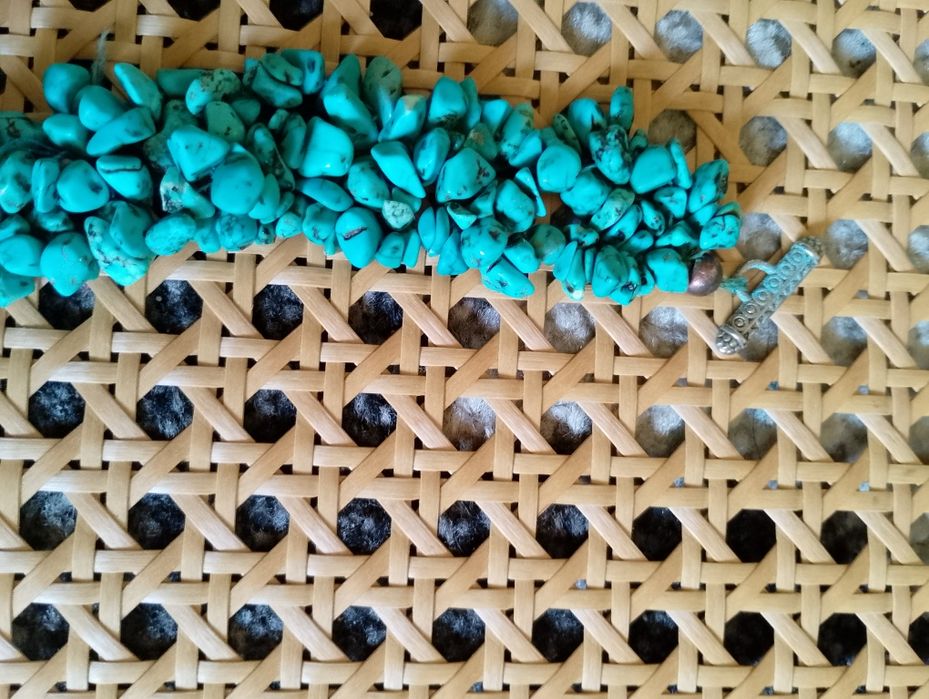 Великолепни колие и гривна естествен тюркоаз