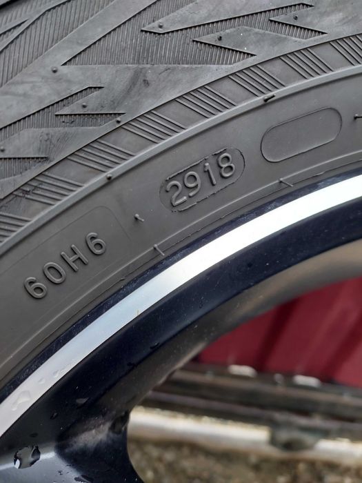 Set 4 anvelope Nokian wr suv4 235 55 r18 cod 242 ci242
