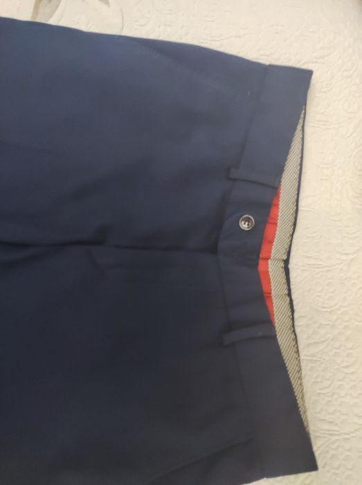 Продам брюки для школьника 11-14 лет